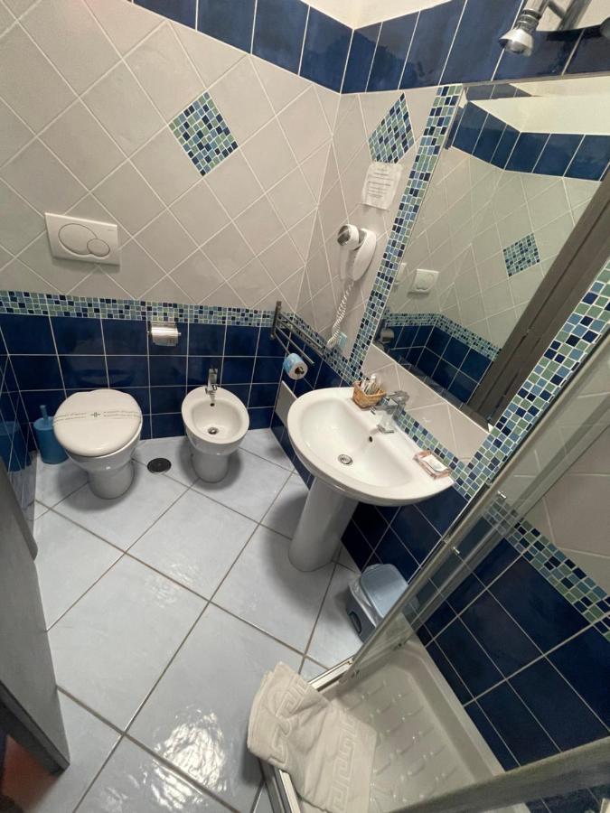 B&B La Terrazza Sul Porto Πόντσα Εξωτερικό φωτογραφία