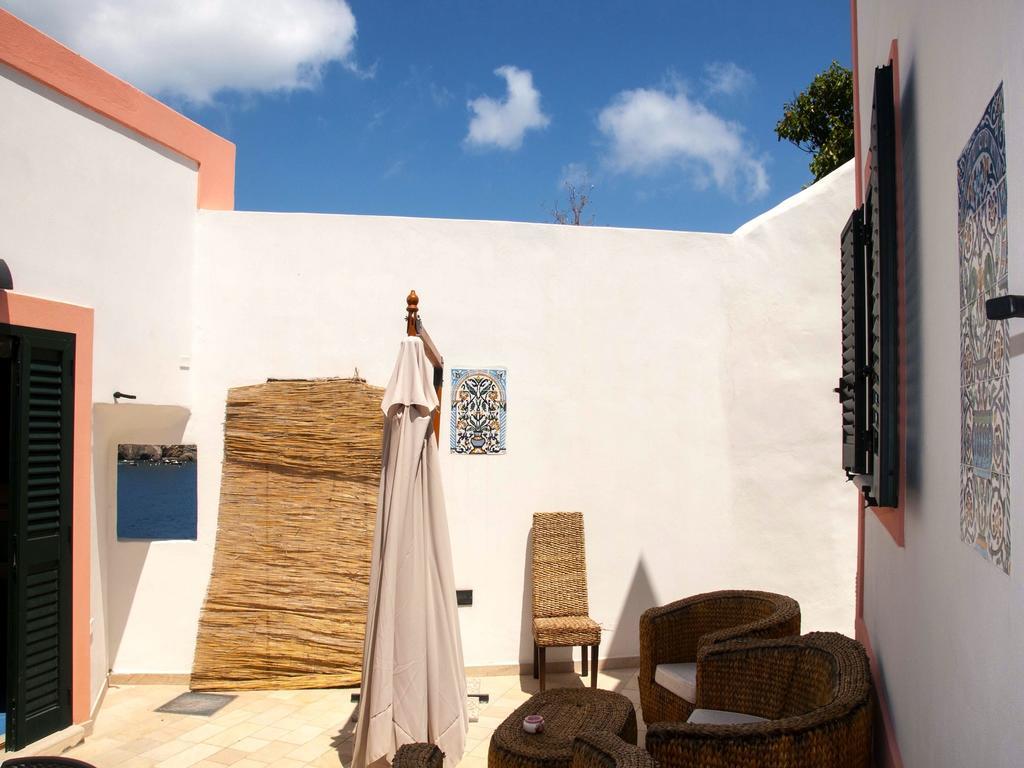 B&B La Terrazza Sul Porto Πόντσα Εξωτερικό φωτογραφία