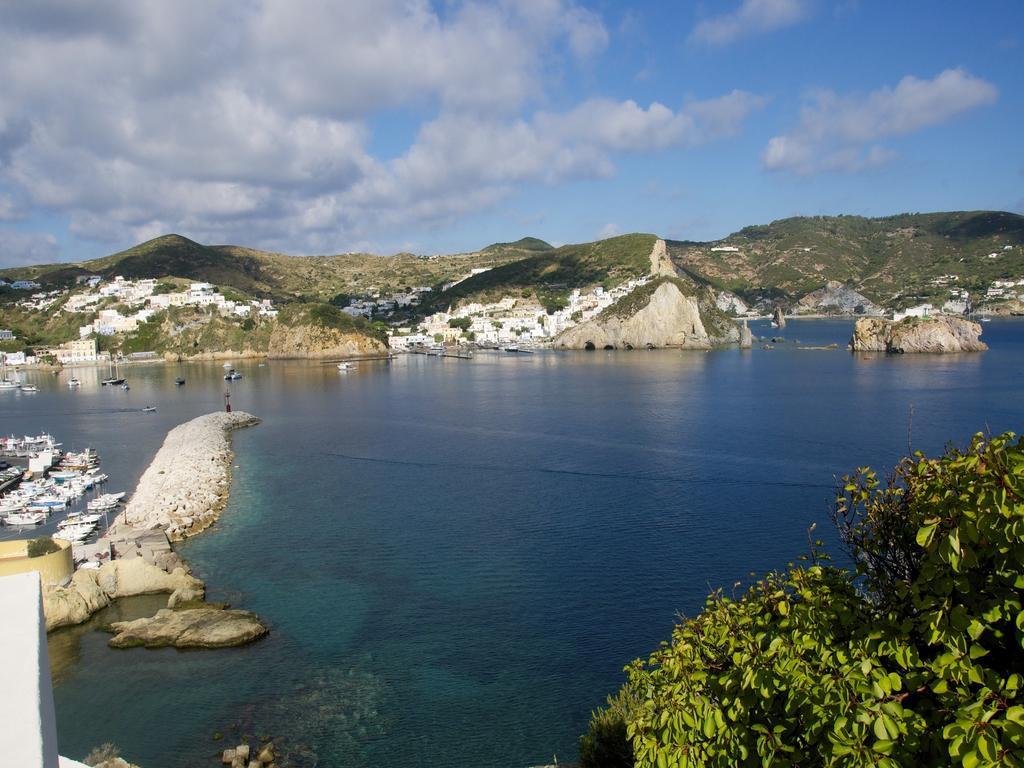 B&B La Terrazza Sul Porto Πόντσα Εξωτερικό φωτογραφία