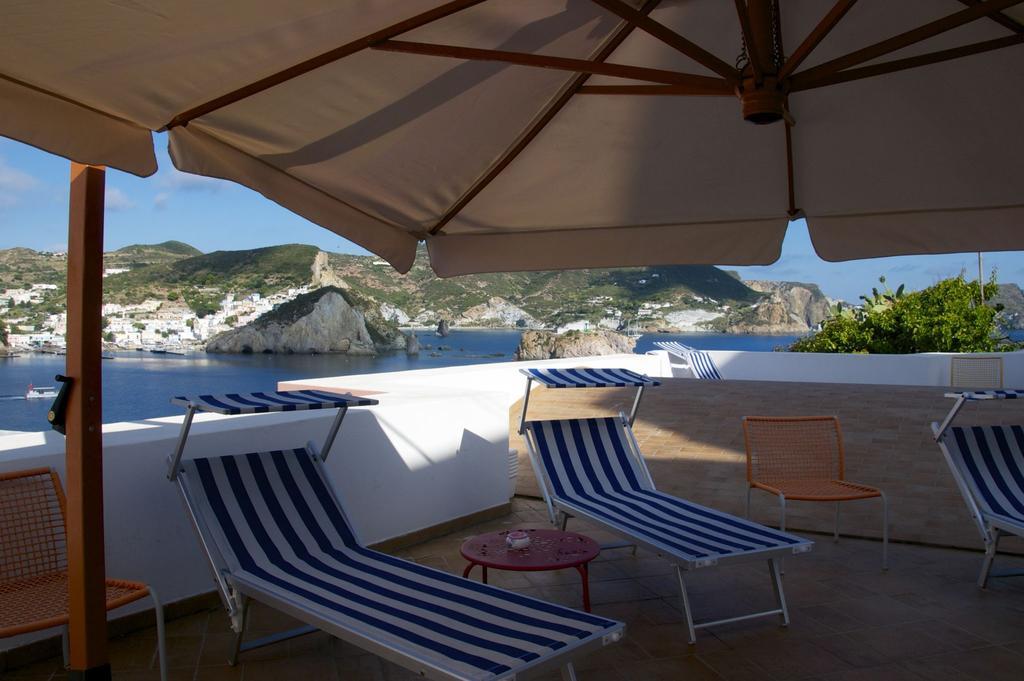 B&B La Terrazza Sul Porto Πόντσα Εξωτερικό φωτογραφία