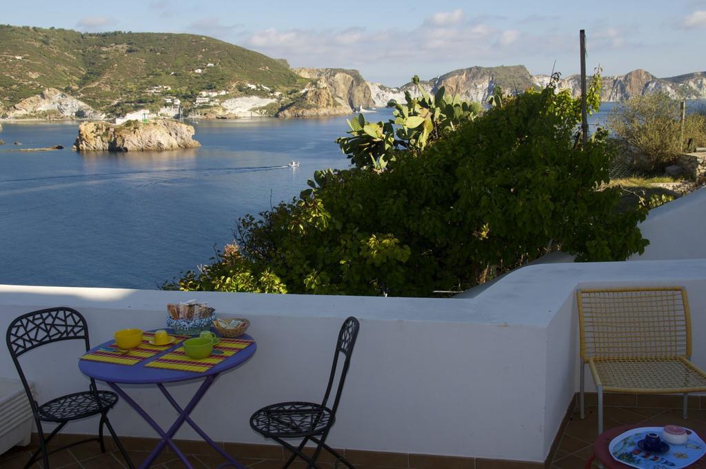 B&B La Terrazza Sul Porto Πόντσα Εξωτερικό φωτογραφία