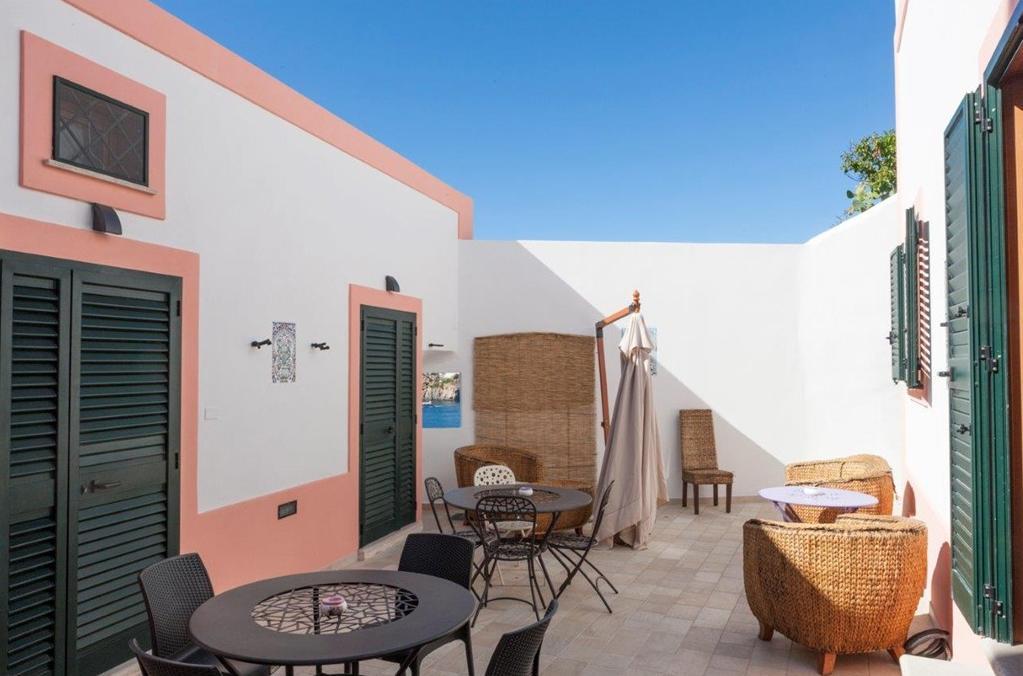 B&B La Terrazza Sul Porto Πόντσα Εξωτερικό φωτογραφία